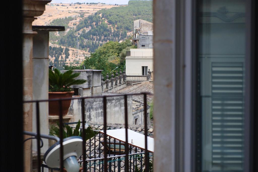 Hotel Dell'Orologio Рагуза Экстерьер фото