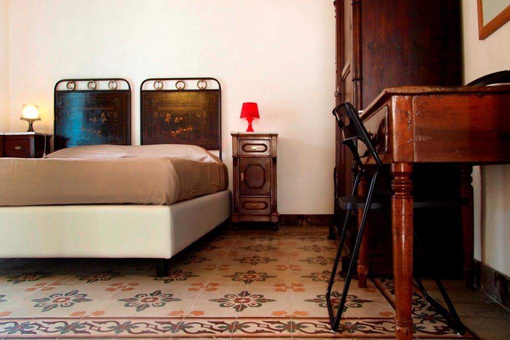 Hotel Dell'Orologio Рагуза Экстерьер фото