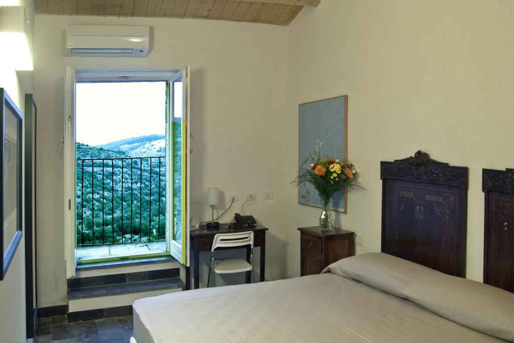 Hotel Dell'Orologio Рагуза Экстерьер фото