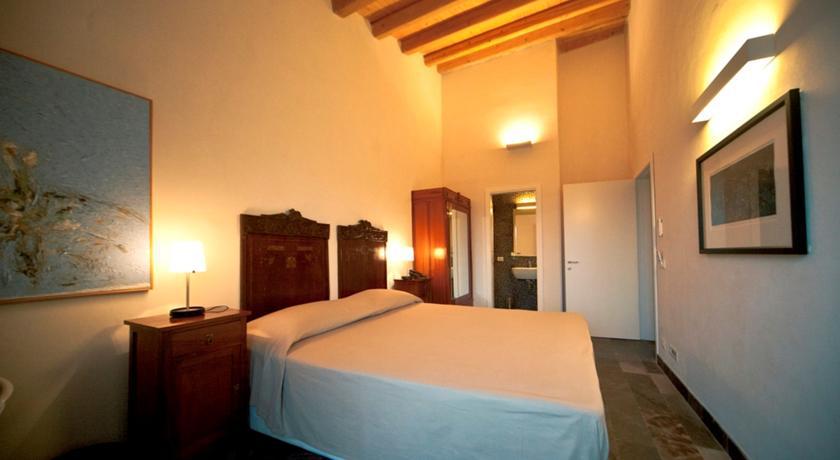 Hotel Dell'Orologio Рагуза Экстерьер фото