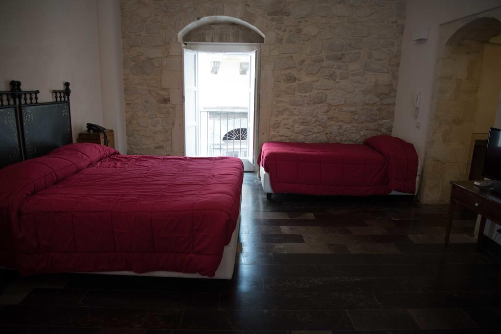 Hotel Dell'Orologio Рагуза Экстерьер фото